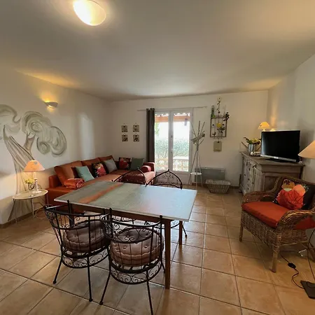 Daire Mas Du Cadranier